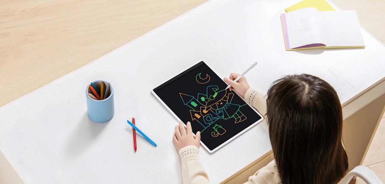تخته دیجیتال رنگی شیائومی نسخه 10 اینچی | Mi LCD Writing Tablet 10inch Color Edition، با صفحه نمایش LCD رنگی