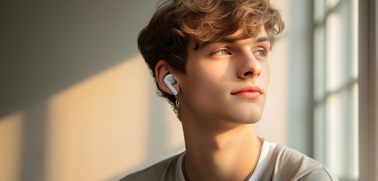 هندزفری بلوتوثی کیو سی وای | QCY T13 ANC 2 Wireless Earbuds با حذف نویز فعال (ANC)، میکروفونهای چهارگانه