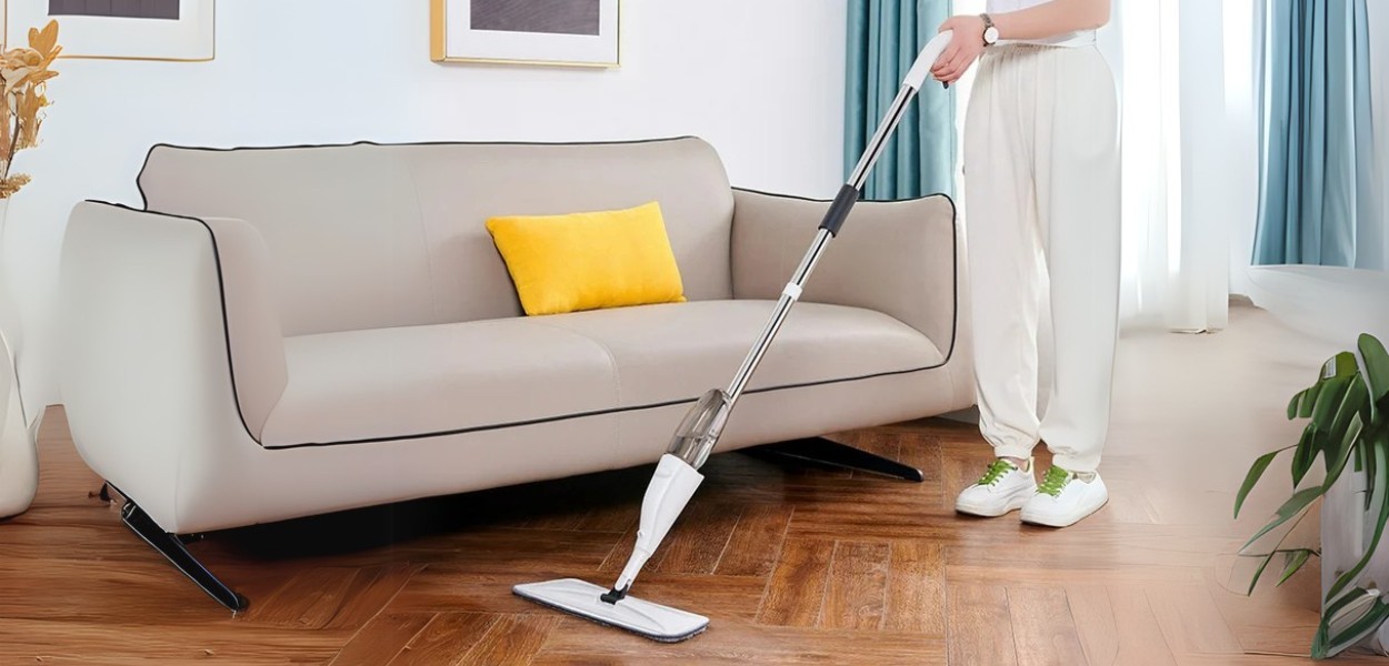 ی زمین‌شوی اسپری‌دار درما | Deerma TB500 Spray Mop با مخزن آب ۳۵۰ میلی‌لیتری، طراحی سبک و قابلیت چرخش ۳۶۰ درجه
