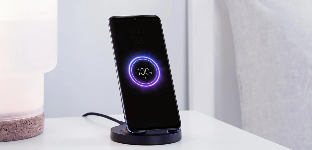 استند شارژ 20 وات بیسیم شیائومی | Mi 20W Wireless Charging Stand با طراحی مدرن، توان 20 وات و ایمنی پیشرفته