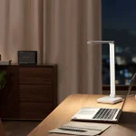 چراغ مطالعه شیائومی نسخه لایت | Mi Desk Lamp Lite با روشنایی یکنواخت و گسترده و شاخص نمود رنگ بالا