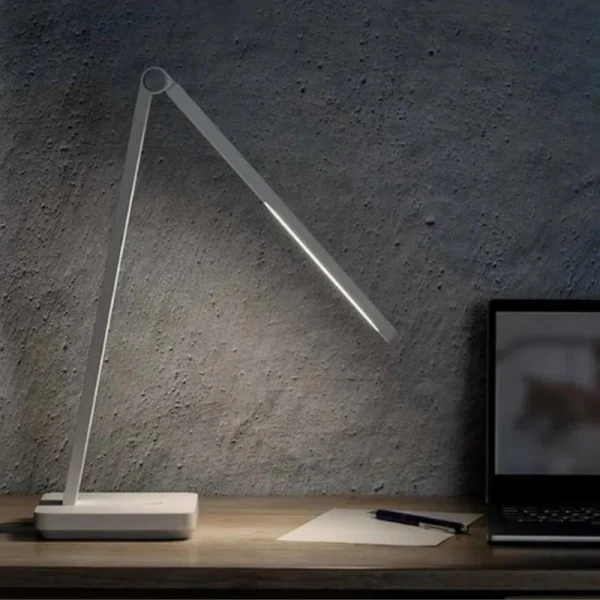 چراغ مطالعه شیائومی نسخه لایت | Mi Desk Lamp Lite با روشنایی یکنواخت و گسترده و شاخص نمود رنگ بالا
