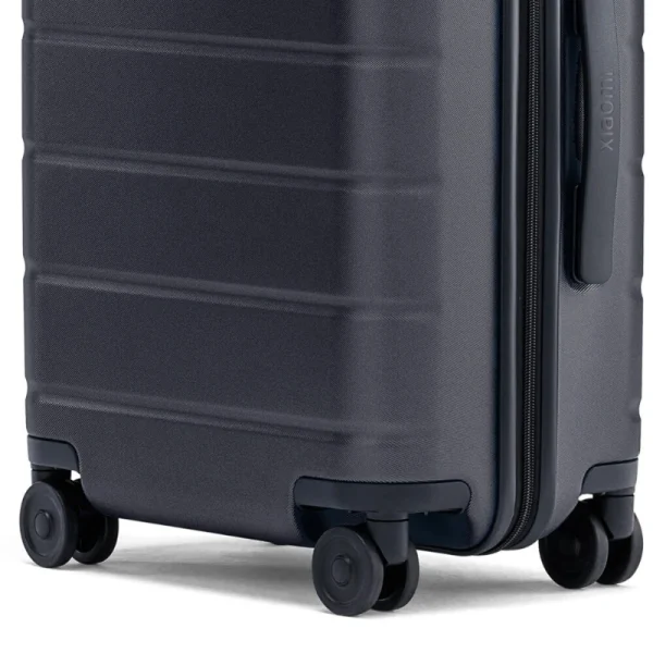 چمدان کلاسیک 20 اینچی شیائومی | Mi Luggage Classic 20inch با طراحی مقاوم و سبک و چرخ‌های اسپینر بی‌صدا