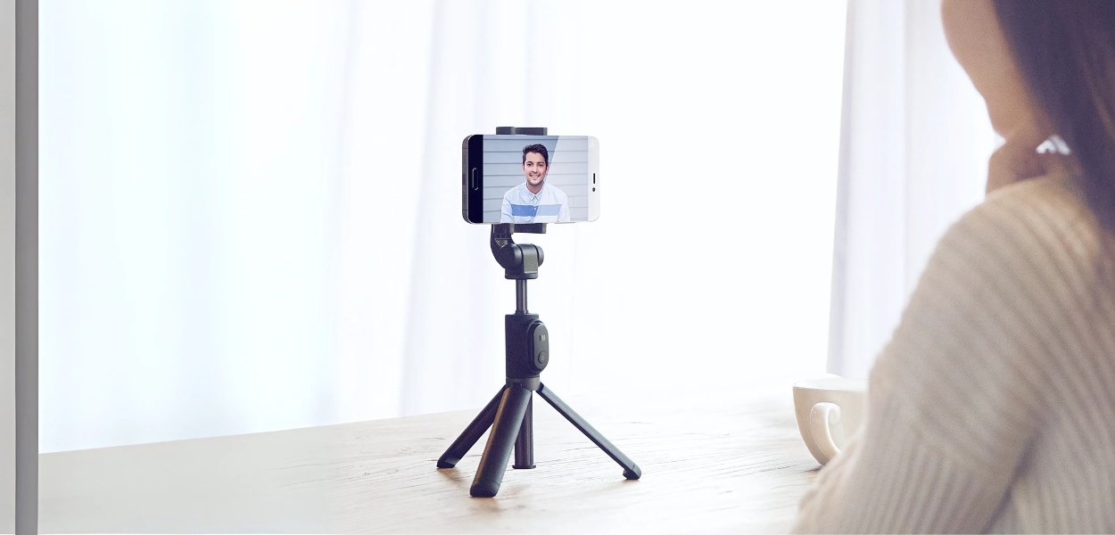مونوپاد و سهپایه شیائومی | Mi Selfie Stick Tripod با طراحی دوکاره و شاتر بلوتوثی جداشونده